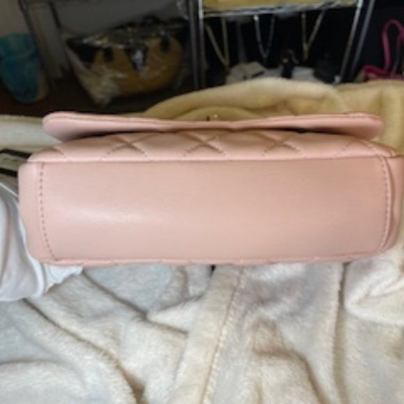 BADGLEY MISCHKA NWT QUILTED GOLD STUDDED CROSSBODY - Picture 7 of 10